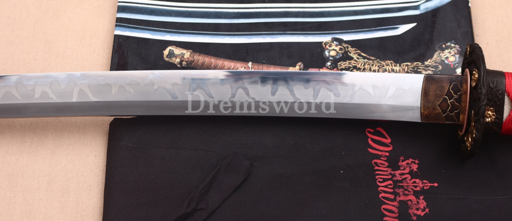 Handmade L6 Steel Clay Tempered Katana Japanese Samurai Sword Shinogi-Zukuri Sword Red
