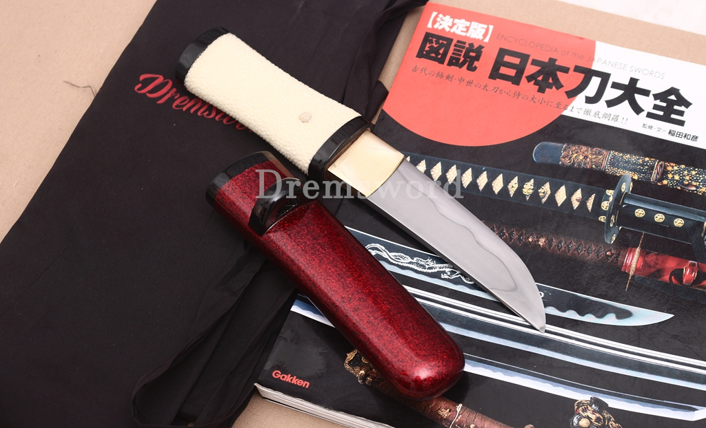 Handmade L6 Steel Clay Tempered Tanto Japanese Samurai Sword Dagger Hira-Zukuri Sword Red Urushi-nuri Saya