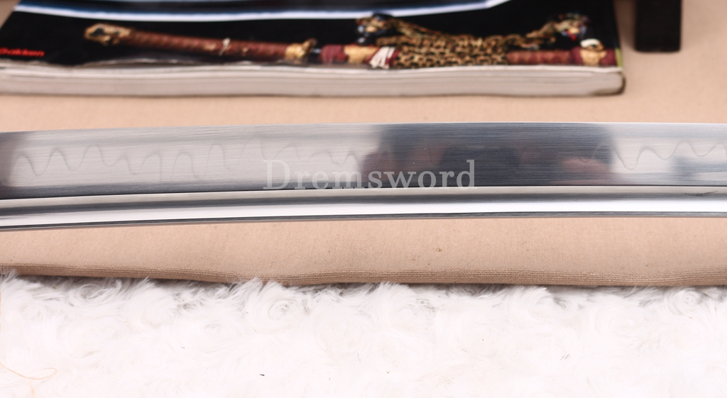 T10 Clay Tempered Pink Bloom Katana Japanese Samurai Sword for Women SHINOGI-ZUKURI Battle Ready