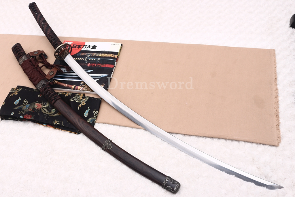 Folded Steel Clay Tempered Katana HITATSURA Japanese Samurai Sword