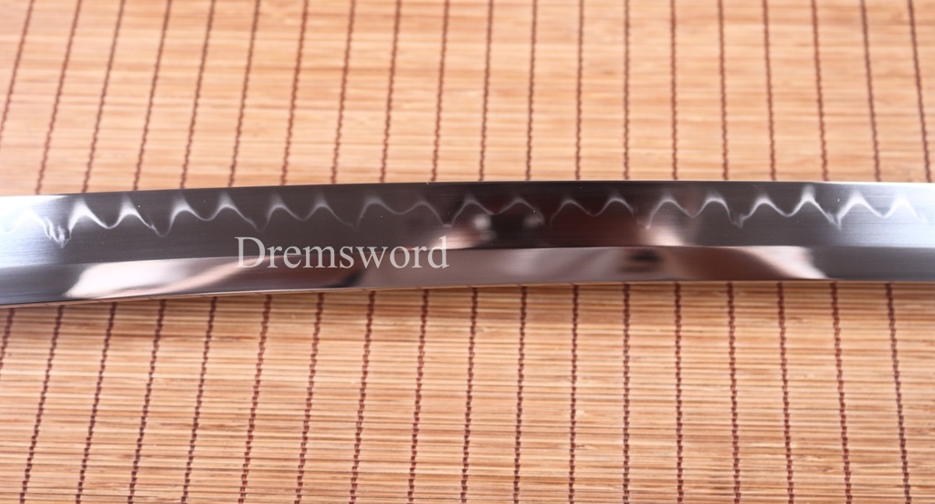 T10 Steel Clay Tempered Katana Japanese Samurai Sword SHINOGI-ZUKURI Battle Ready Red Dragon Saya