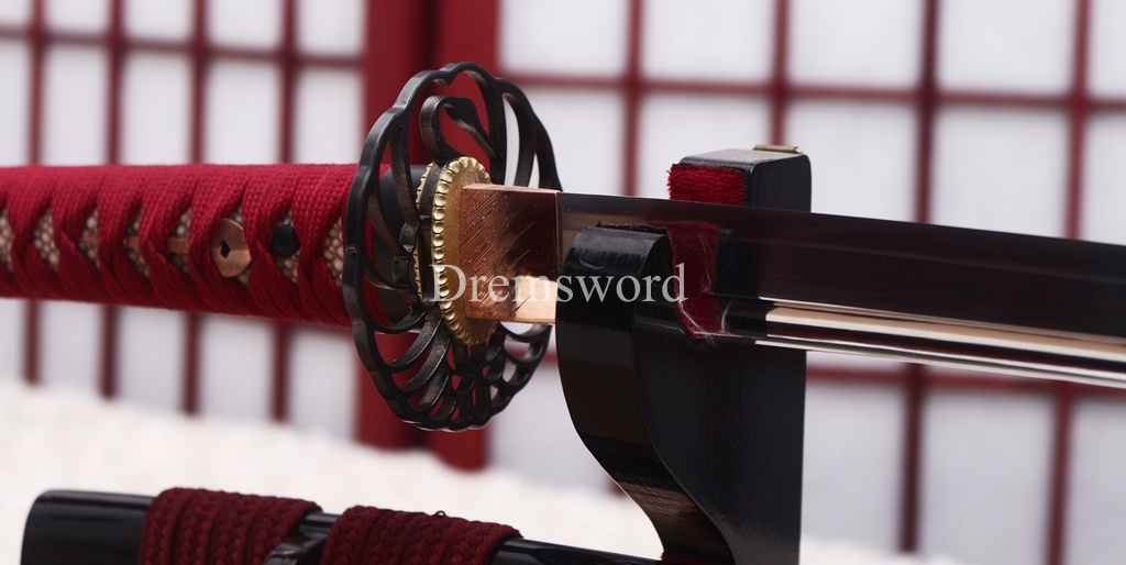 Handmade L6 Steel Clay Tempered Katana Ox Horn Saya Japanese Samurai Sword Shinogi-Zukuri Sword Red