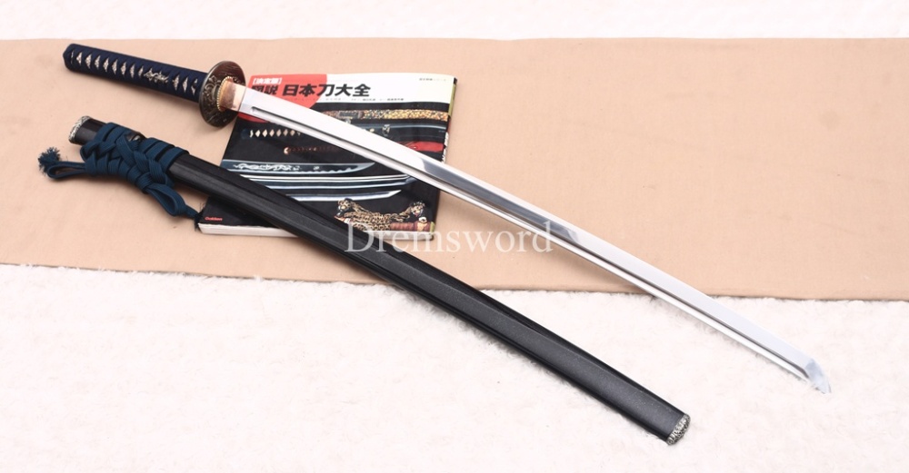 Japanese Silk Ito Handmade L6 Steel Katana Horn Saya Emperor Nodes Rayskin Japanese Samurai Sword Shinogi-Zukuri Sword Black
