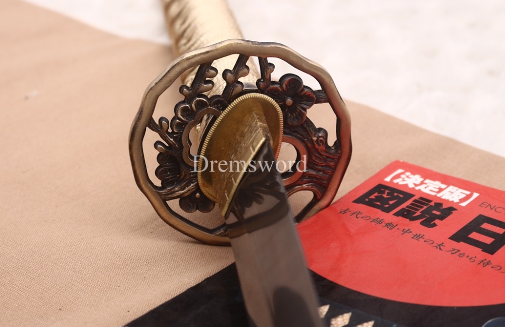Damascus Folded Steel Twisted Pattern Katana Japanese Samurai Sword Battle Ready Shinogi Zukuri Rayskin Saya