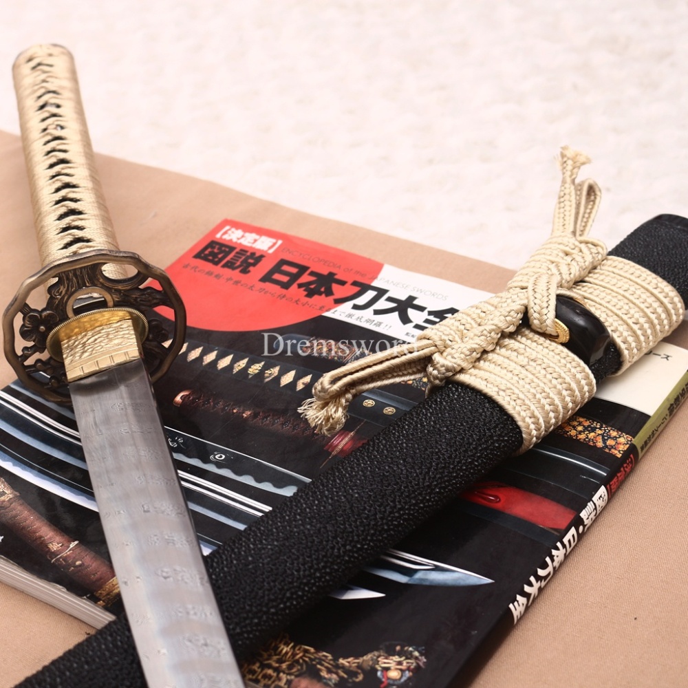 Damascus Folded Steel Twisted Pattern Katana Japanese Samurai Sword Battle Ready Shinogi Zukuri Rayskin Saya