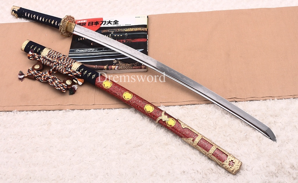 Hand Polishing Tamahagane Clay Tempered Tachi Katana Japanese Samurai Sword SHINOGI-ZUKURI Gold