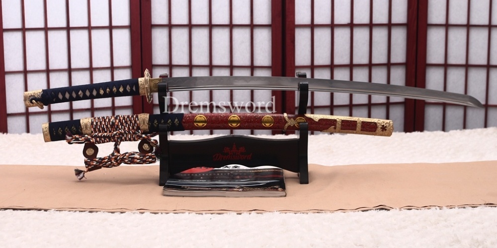 Hand Polishing Tamahagane Clay Tempered Tachi Katana Japanese Samurai Sword SHINOGI-ZUKURI Gold