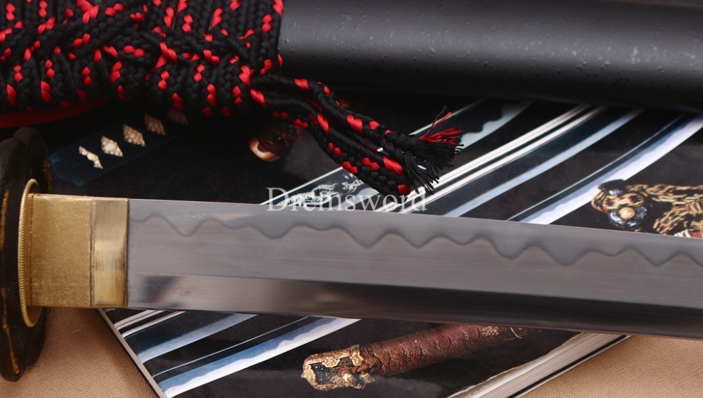 Handmade L6 Steel Clay Tempered Wakizashi Japanese Samurai Sword Shinogi-Zukuri Sword Black