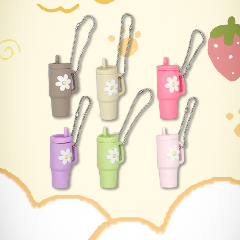 Alwin China RTS Hot Sale Tumbler Charm Accessories  Flower PVC Keychain