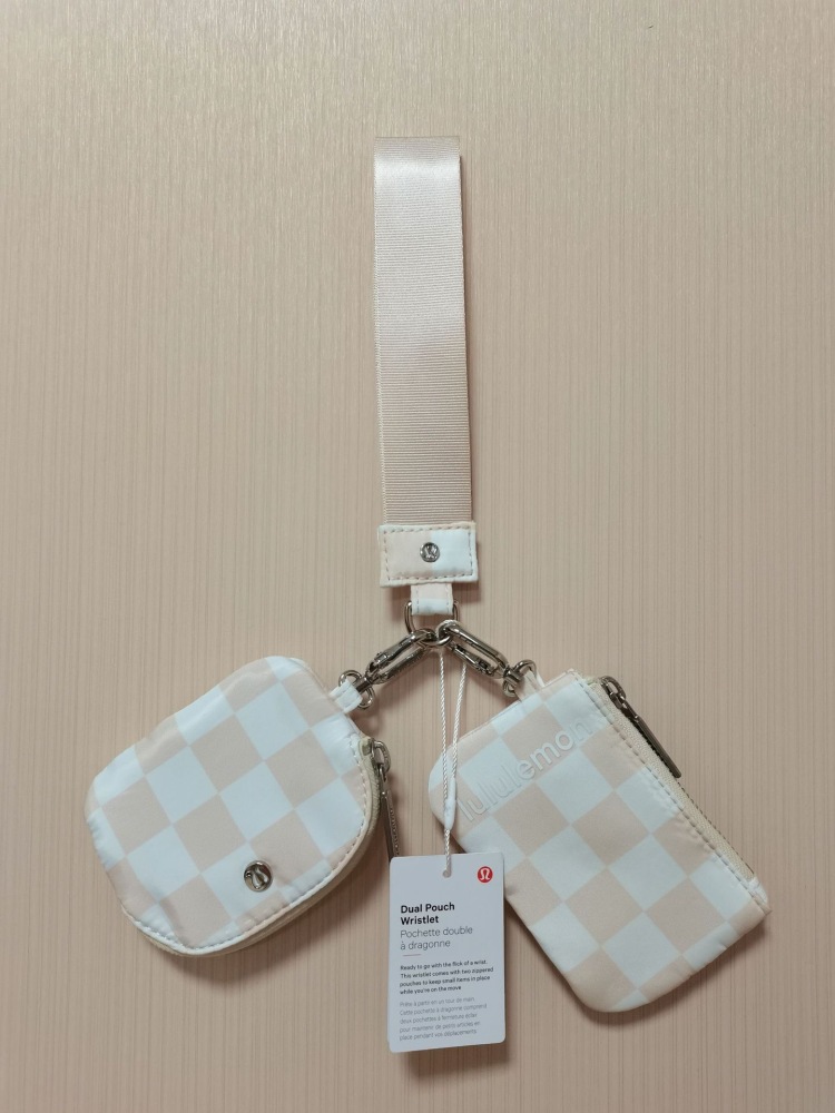 Alwin China RTS Lulu Lemon wallets Keychain Mxied Color Air Shipping