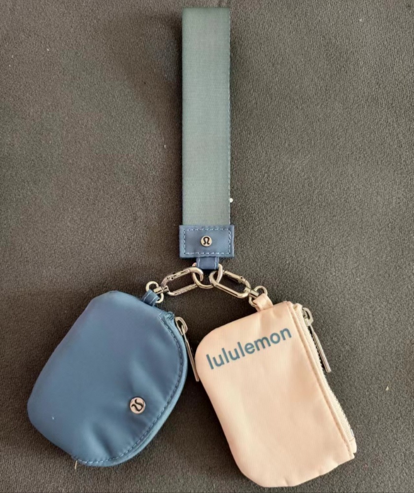 Alwin China RTS Lulu Lemon wallets Keychain Mxied Color Air Shipping