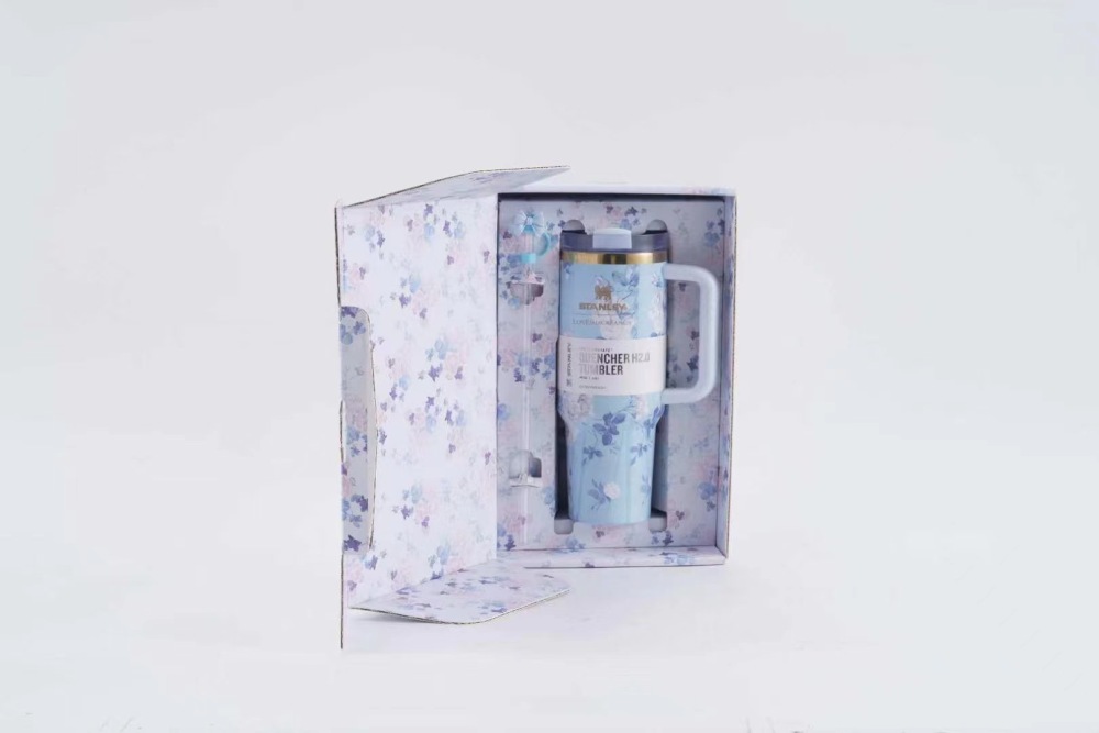 Alwin China RTS 40oz Flower Love Shack Stanley 304 stainless steel tumbler With gift box and straw topper