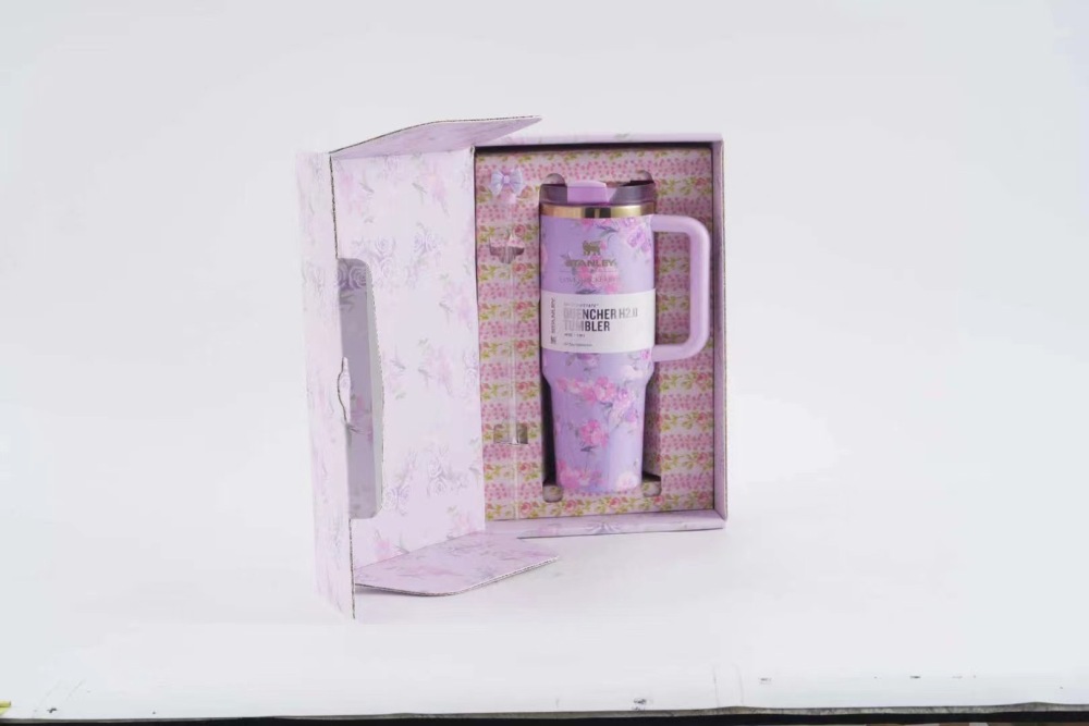 Alwin China RTS 40oz Flower Love Shack Stanley 304 stainless steel tumbler With gift box and straw topper