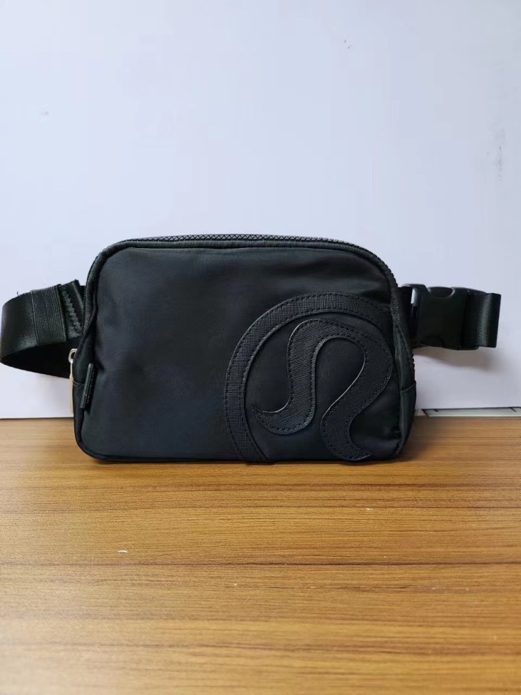 Alwin China RTS Lulu lemon 2L Cross-border Hot Selling Amazon Large Capacity Nylon Waterproof Sports Outdoor Waist Bag Chest Bag Crossbody Bag