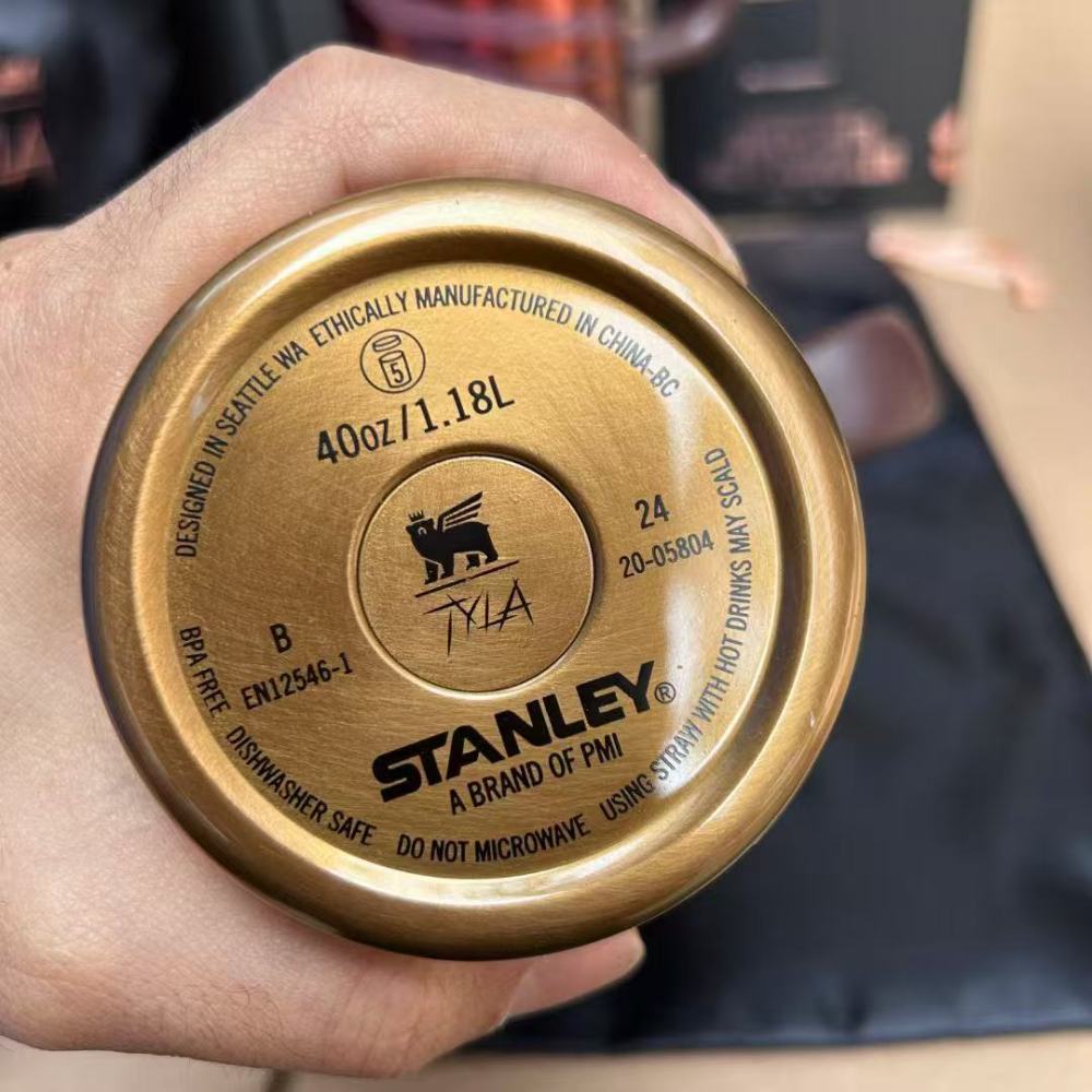 Alwin China RTS New 40oz Stanley Tiger Print Hot Sale with Logo