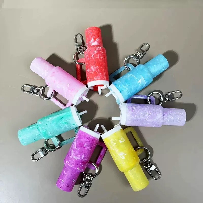 Alwin China RTS New style mini Stanley tumbler keychain Mixed colors Hot Sale Air Shipping