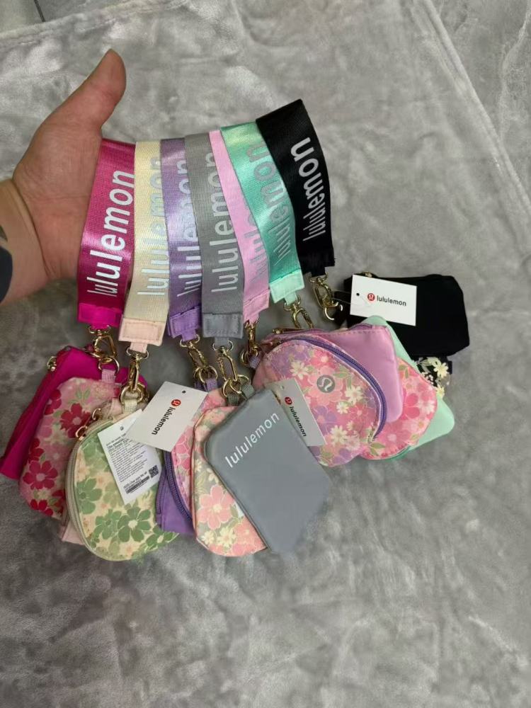 Alwin China RTS Lulu Lemon wallets Keychain bag Mxied Color Air Shipping