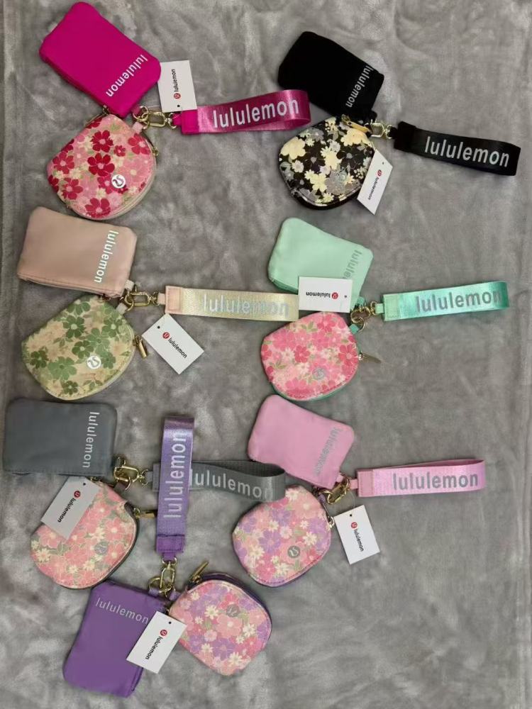 Alwin China RTS Lulu Lemon wallets Keychain bag Mxied Color Air Shipping