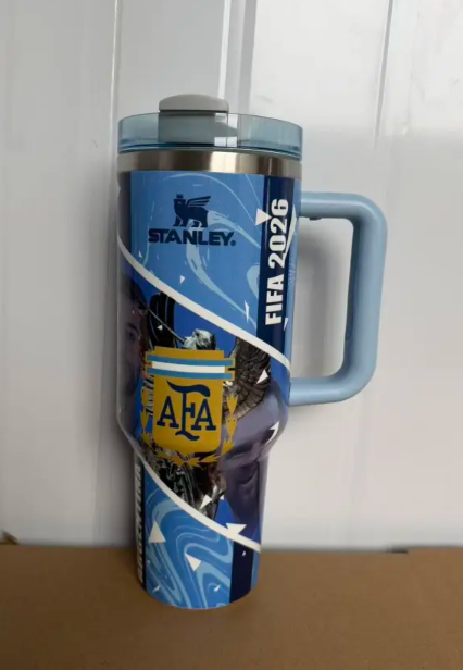 Alwin China RTS World Cup 2026 Edition 40oz Insulated Double TumblerW/Handle & Straw Premium Stainless Steel Hot sale Stanley Soccer
