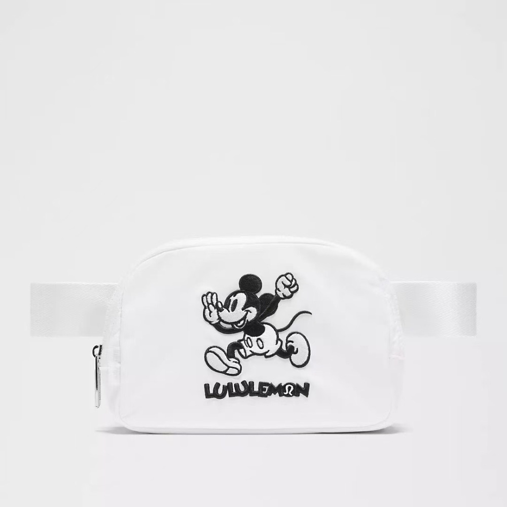 Alwin China RTS Lulu Lemon New Everywhere Mickey Bag 1L Waist Bag Sport Crossbody Chest Bag Hot Sale