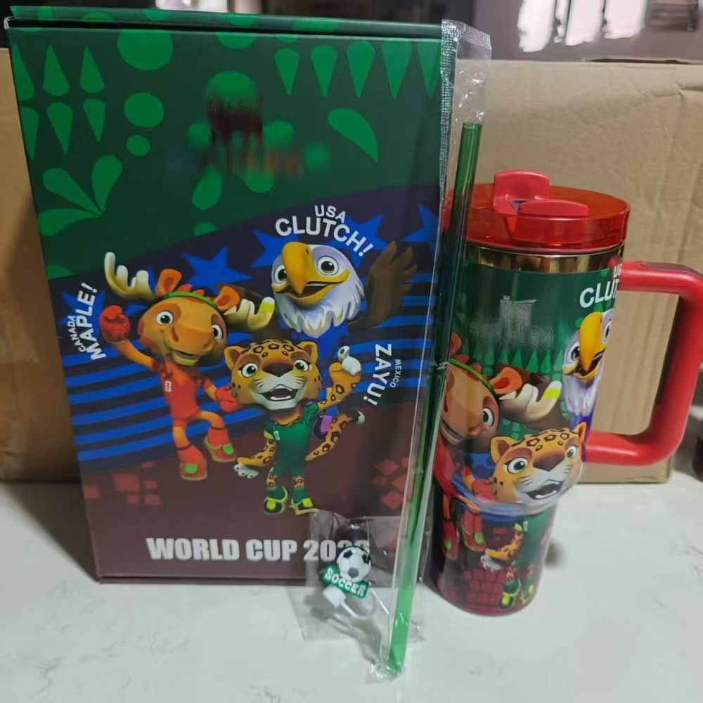 Alwin China RTS 40oz New Stanley with Gift Box Stitch Hellokitty Jennie Dragon Ball Hot Sale