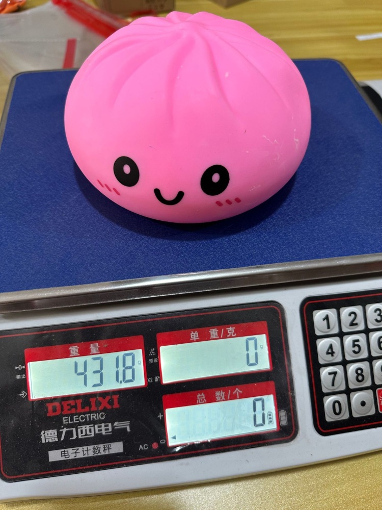 Alwin China RTS New Giant Dumpling Squishy Toy 9cm 15cm 25cm Mixed Color with Basket Hot Sale