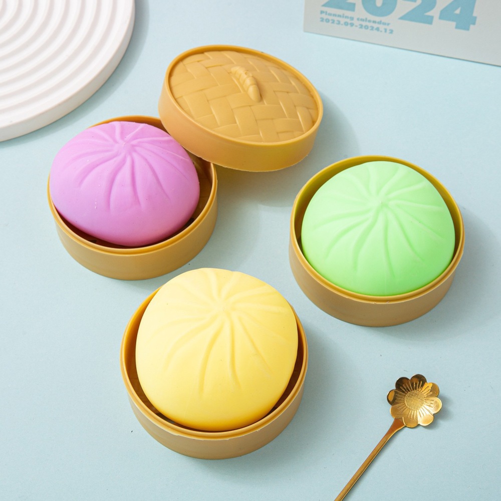 Alwin China RTS New Giant Dumpling Squishy Toy 9cm 15cm 25cm Mixed Color with Basket Hot Sale