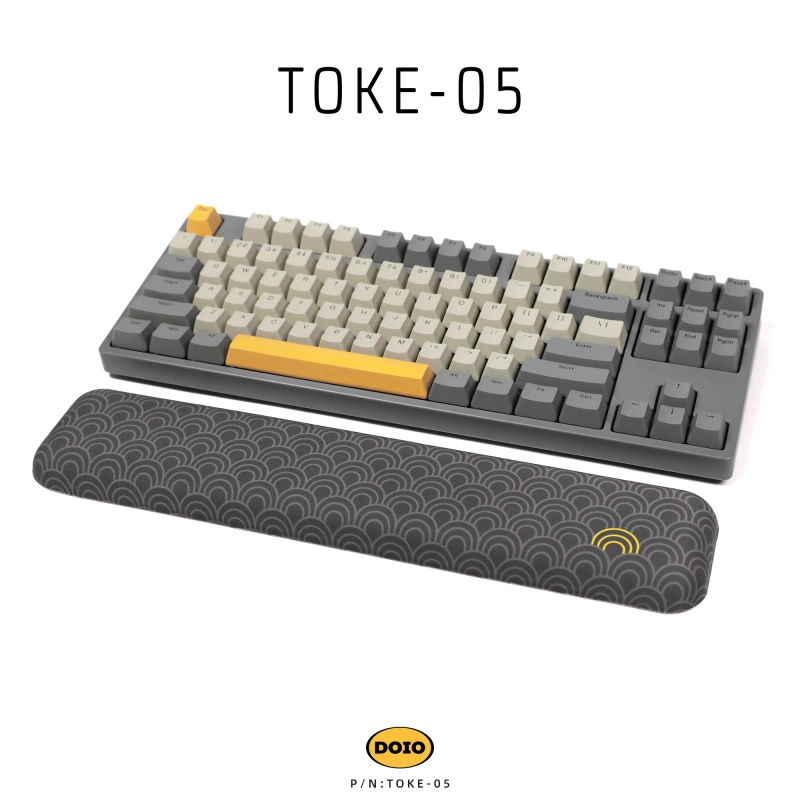 Keyboard wrist rest