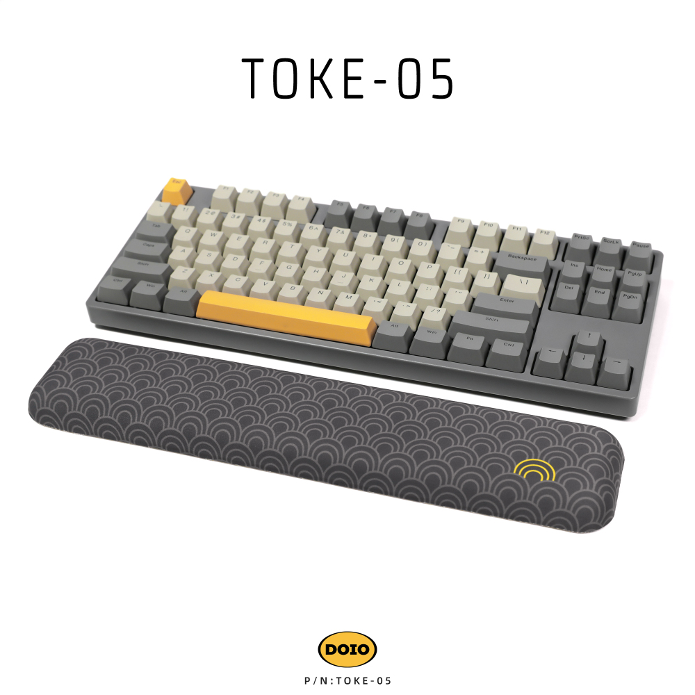 Keyboard wrist rest