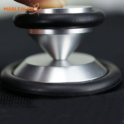 MAFE0036 2pcs Speaker Spike