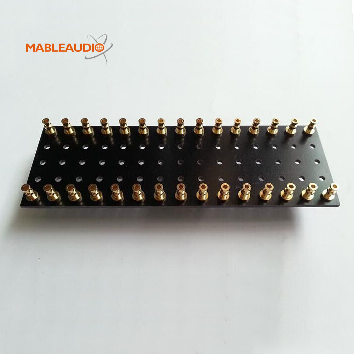 MABR0027/MABR0033 143x47x2 board w/gold round turrets