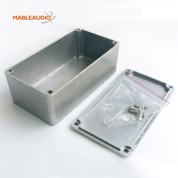 MAGQ0033 1590BS 112x60x42 chassis