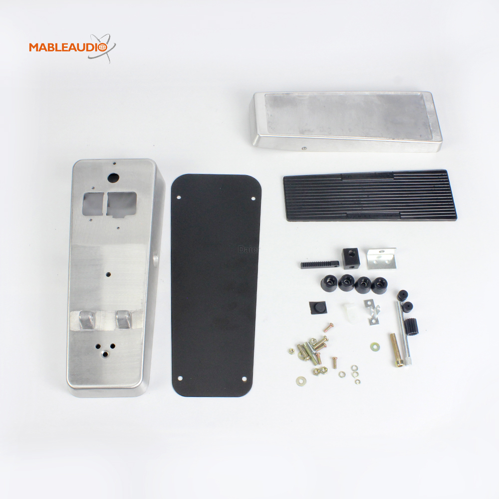 MAGQ0026 Pedal Alu enclosure
