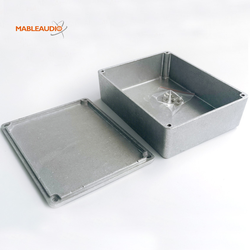 MAGQ0032 1590BB2 120x94x38 chassis