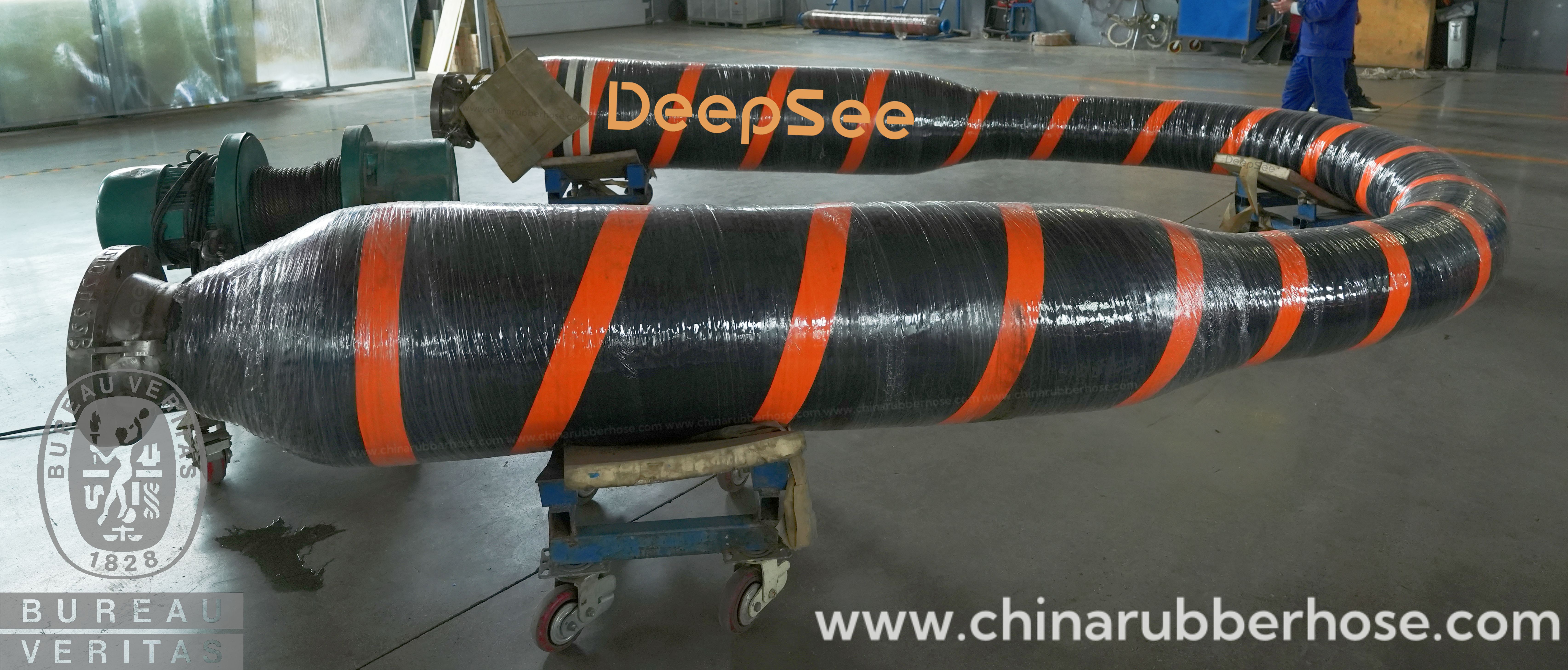 Tanker rail floating hose - DeepSee