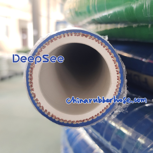 Antistatic chemical transfer hose cross section - DeepSee Rubber Hose