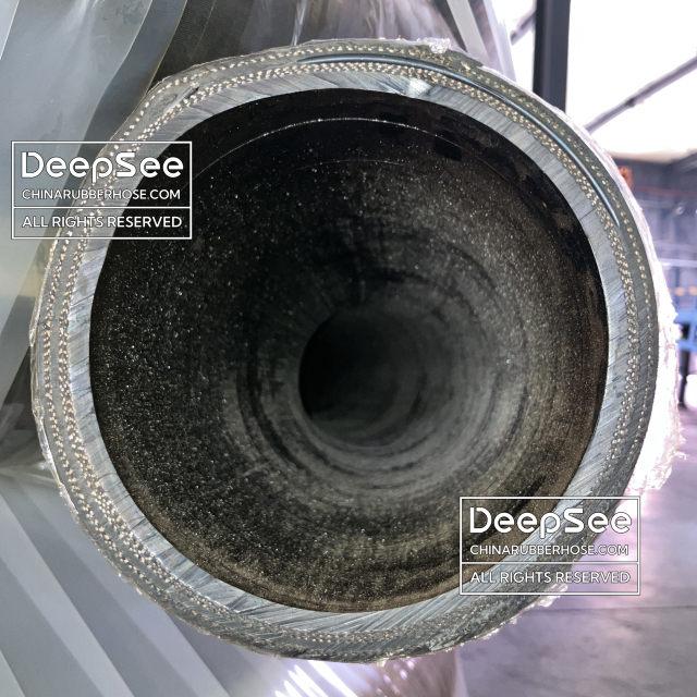 Material suction and discharge hose cross section - DeepSee