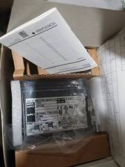 Temperature Controllers UT32A-200-11-00