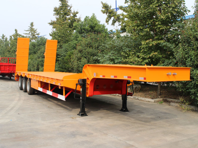 Chinese heavy duty low bed trailer | engine transport semi trailer | low bed trailer for machines transport | heavy duty lowbed trailer | Steer trailer
