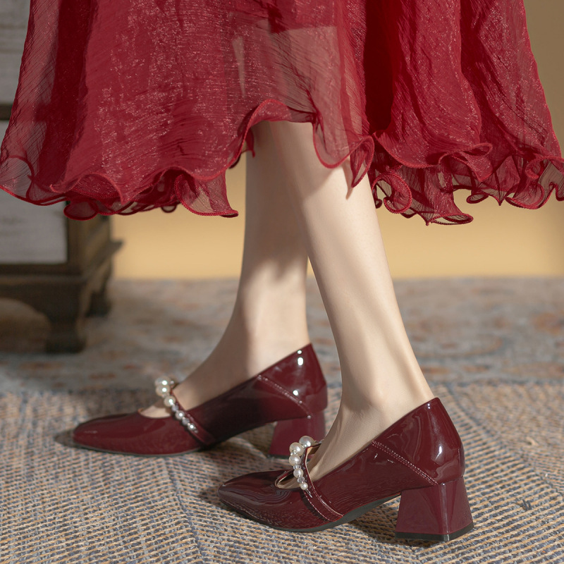 Primavera verão novo cabeça quadrada mary jean 2024 vinho vermelho banquete sapatos de salto médio mulheres sapatos de casamento versátil sapatos de dama de honra