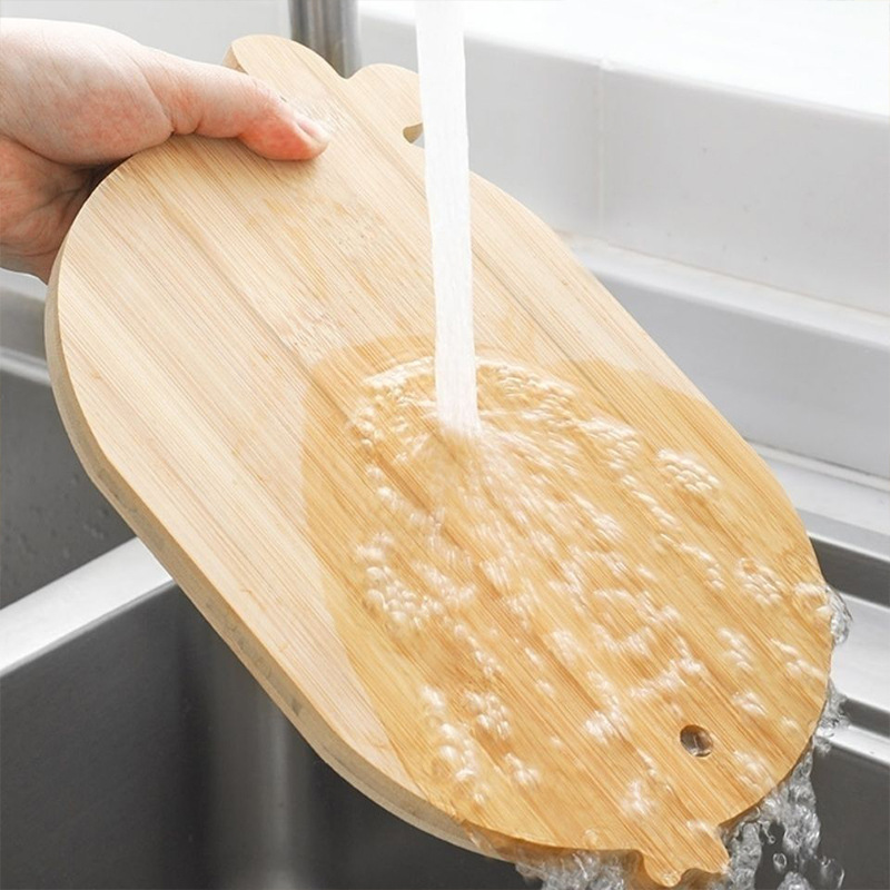 Bamboo Pig Shaped Bamboo Wood Cutting Board