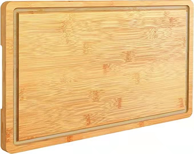 Bamboo chopping board with handle and juice groove