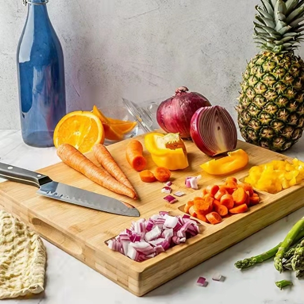 Large Bamboo Chopping Board with Built-In 3 Compartments