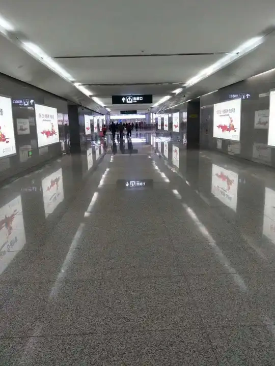 China p2.5 led display indoor commercial led display cabinets full color 640*640mm steel or Aluminum