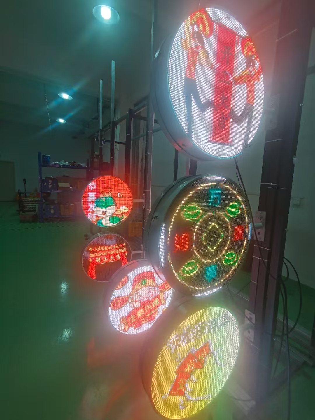 Round LED Display Advertising LED Circular Display P2.5 Dia 500mm Custom LED Sign Outdoor LED Sign for Trade Shows
