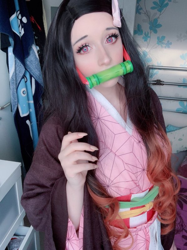 Nezuko Kamado Long Wavy Cospaly Synthetic Wig Anime Demon Slayer Kimetsu no Yaiba