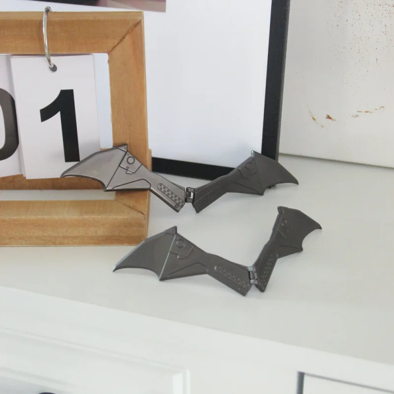 Batman Bruce Wayne Metal Dart Cosplay Accessory