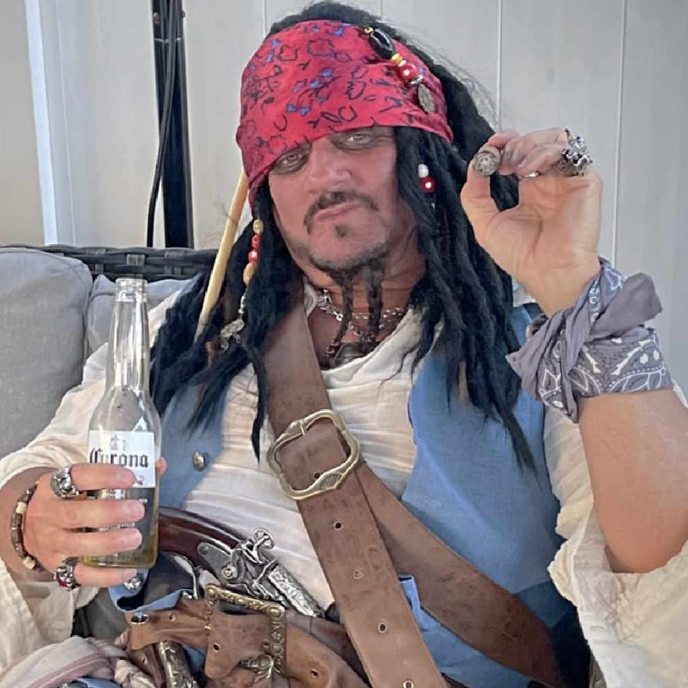 Pirates of The Caribbean Pirate Captain Halloween Cosplay Wig