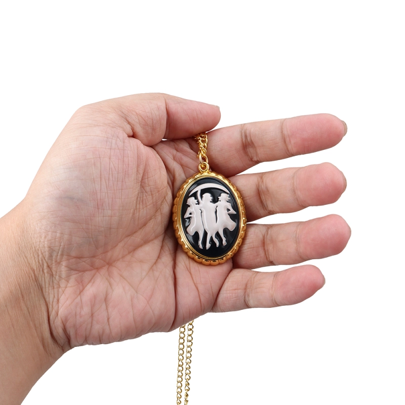 Agatha Harkness Cameo Necklace Darkhold Diaries Metal Pendant Marvel Comic Cosplay Props Takerlama