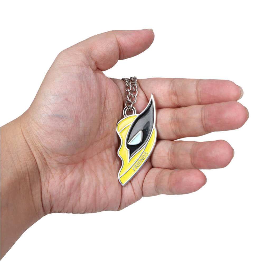 Deadpool 2 Wolverine Best Friends Necklace 2pcs/set Alloy Heart-shaped Pendants Marvel Superhero Props Gifts Takerlama